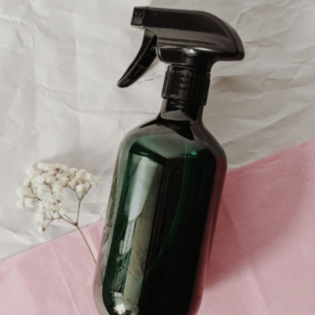 The Easiest Homemade Spray Starch Recipe for Quilting